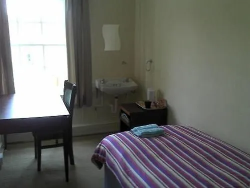 The Angel Hotel 卡特里克布里奇